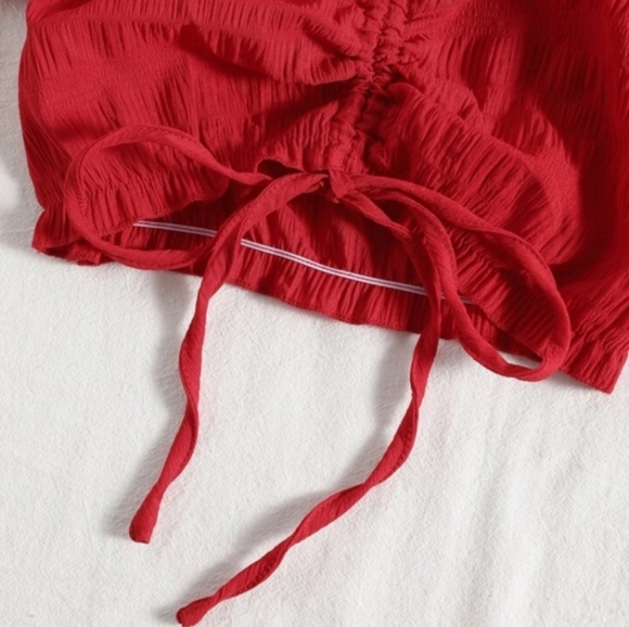 Elegant Red Ruched Blouse Sz Medium - Picture 4 of 4